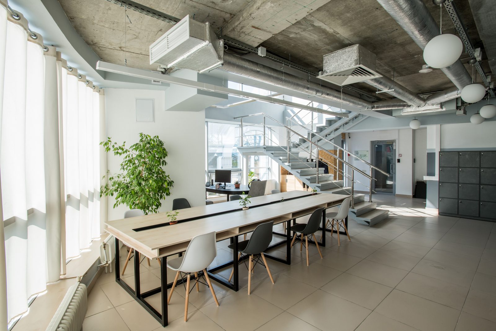 Bureaux tertiaires entretenus dans la durée
